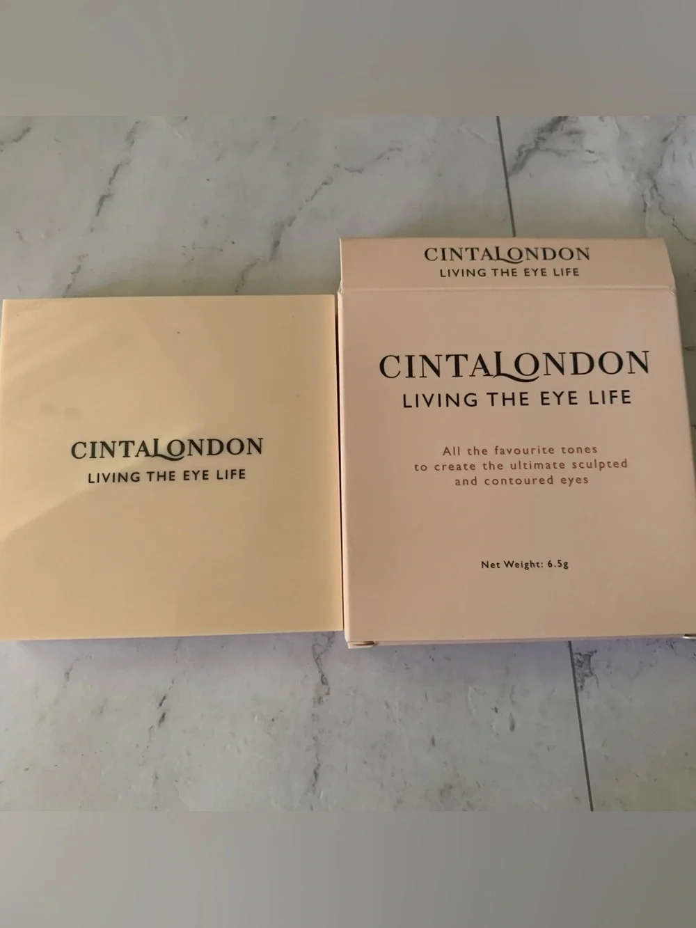 CINTA LONDON  Eyeshadow Palette in Living The Eye Life 6.5 g full size